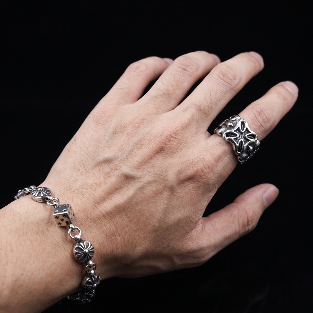 Vaith Ring